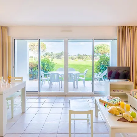 Apartmanhotel Lagrange L'estran